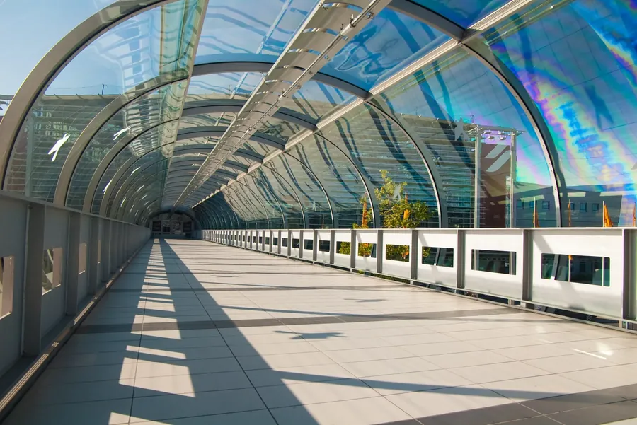 Glazed footbridge tunnel
